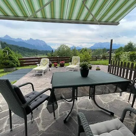 Alpenjuwel Lägenhet *